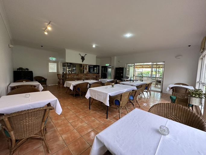 Food & Drinks 5, Mareeba Motor Inn, Mareeba