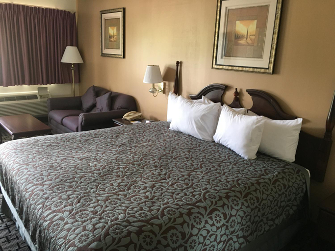 Bedroom 2, Days Inn by Wyndham Picayune, Pearl River