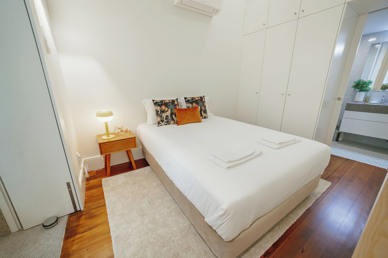 Bedroom 3, Home with a Pool by Vacationy, Porto