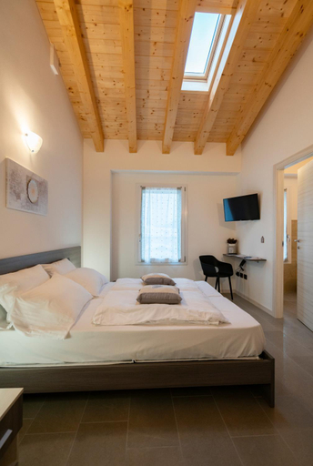 Others 4, B&B Terrebianche, Verona
