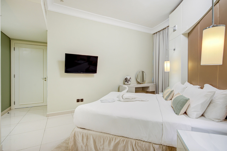 Room 4, Semnătura, Dubai