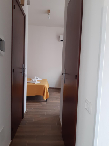 Others 5, Casa "Paolo e Francesca" Monolocali Studio Apartments, Reggio Di Calabria
