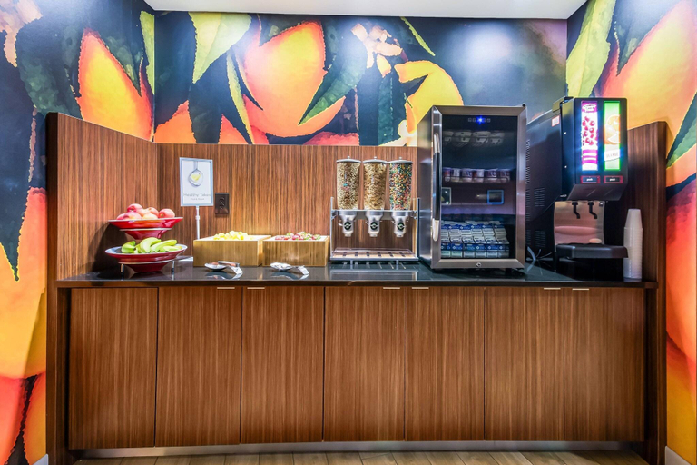 Food & Drinks 5, Fairfield Inn & Suites by Marriott Chickasha, Grady