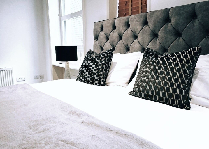 Bedroom, LUX Flat Marylebone Oxford Street, London