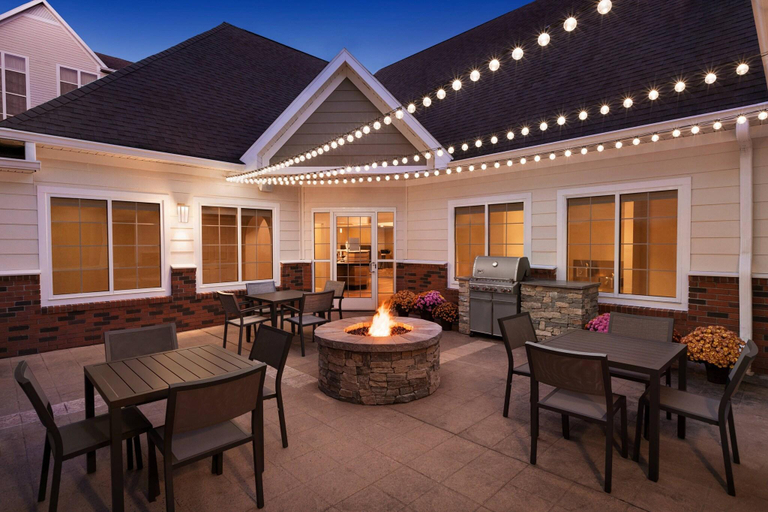 Exterior & Views 1, Residence Inn By Marriott West Springfield, Hampden