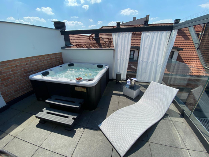 Bathroom 4, Hotel Nicolaus, Toruń City