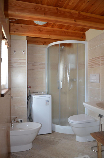 Bathroom, Villetta con Giardino e Panorama Incantevole, Aosta