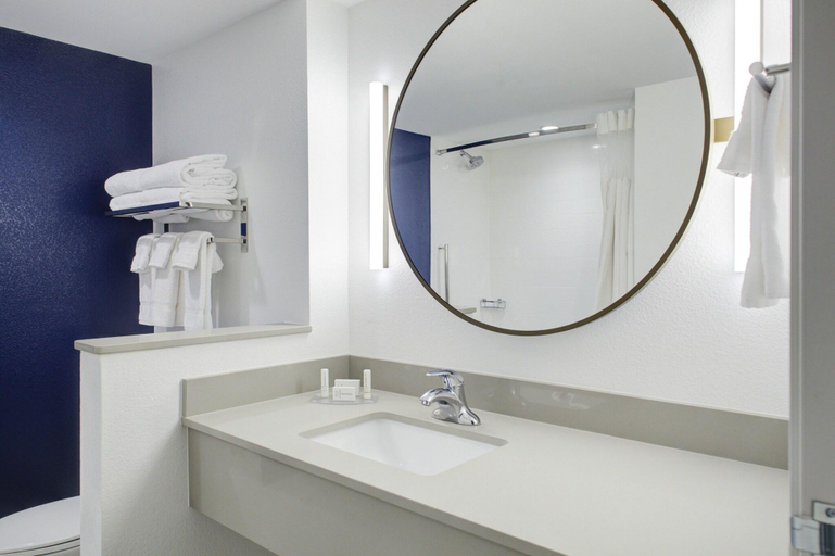 Bathroom 4, Fairfield by Marriott Inn & Suites Boulder Broomfield/Interlocken, Broomfield