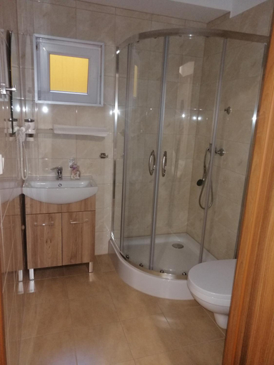 Bathroom 3, Pensjonat Olympia w Przesiece, Jelenia Góra