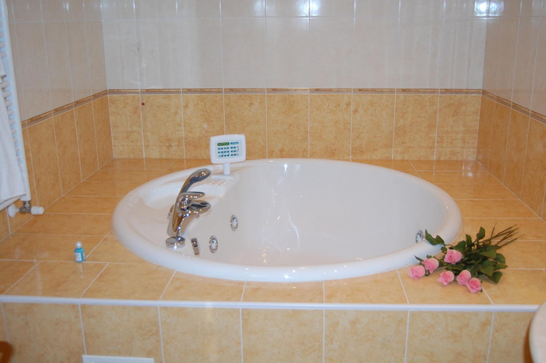 Bathroom 3