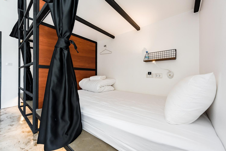 Bedroom 12