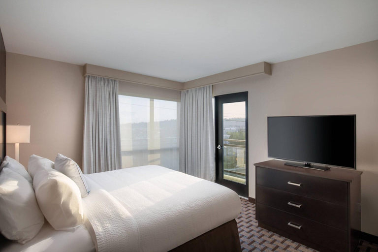 Bedroom 3, Residence Inn by Marriott Seattle South/Renton, King
