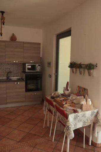 Kitchen 3, Villa Rosalba, Bari