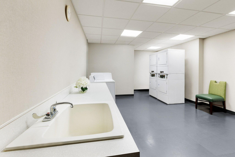 Bathroom 5, Residence Inn Saddle River, Bergen