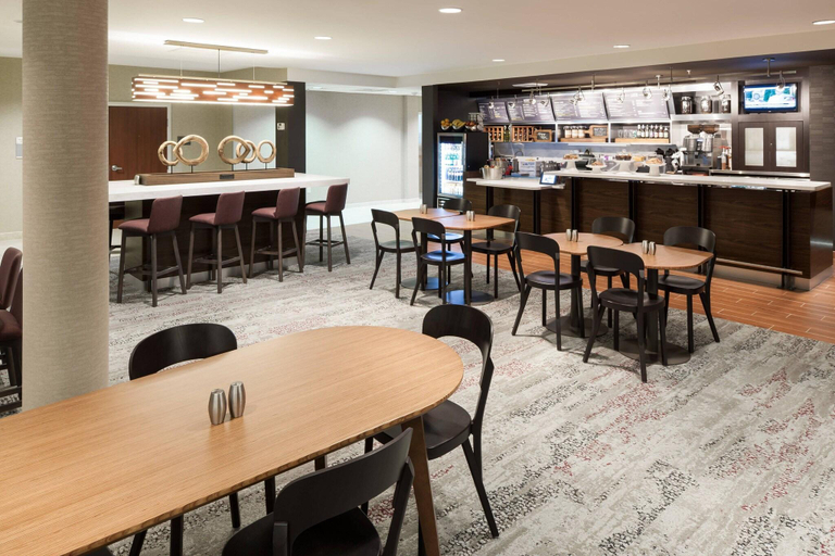 Food & Drinks 5, Courtyard by Marriott Hattiesburg, Lamar