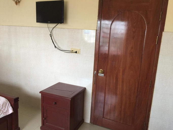Bedroom 12