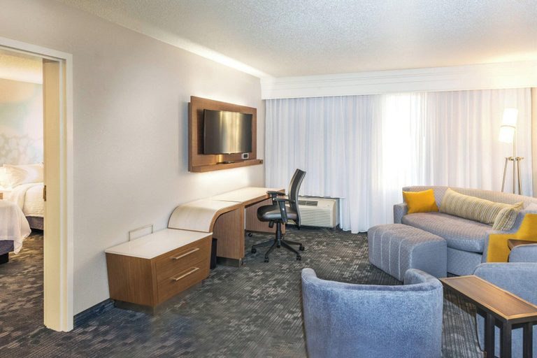 Bedroom 3, Courtyard By Marriott Nashville At Opryland, Davidson