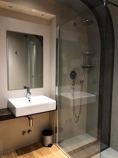 Bathroom 2, Hotel La Rocca, Verona