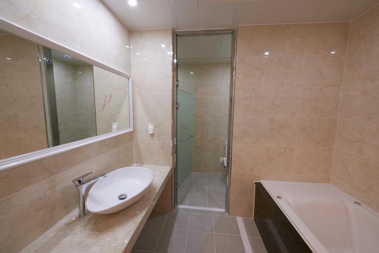 Bathroom 4, Dubai Hotel, Gwangsan