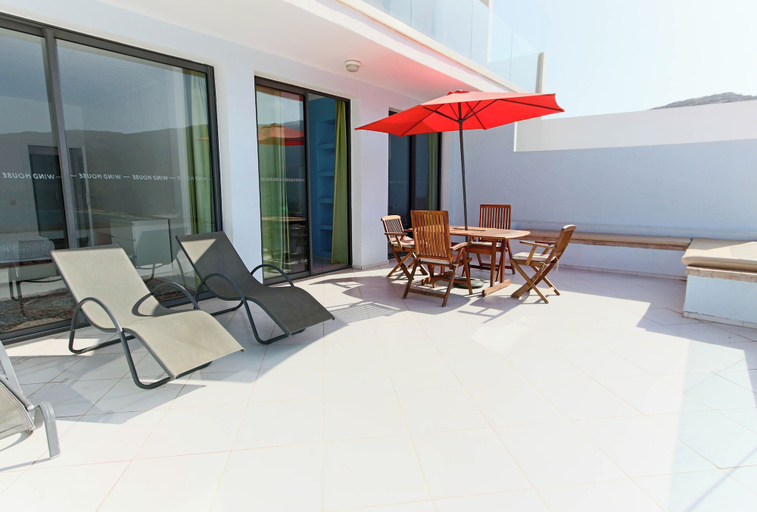 Others 5, Windhouse, Agadir-Ida ou Tanane