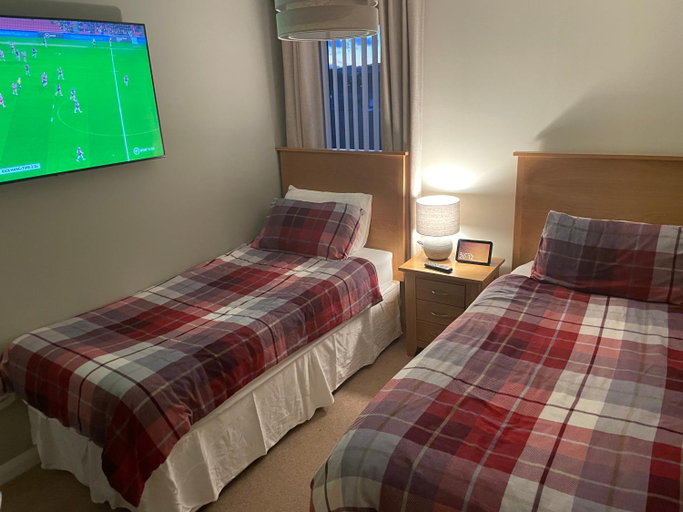 Bedroom 2, 19th Hole Hotel Carnoustie, Angus