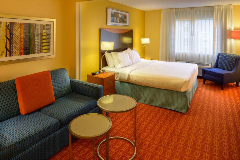 Bedroom 3, Fairfield Inn by Marriott St. Louis Collinsville, , Madison