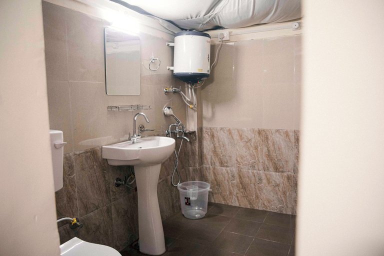 Bathroom 4, The Kamru Riverside Camps and Resorts, Kinnaur