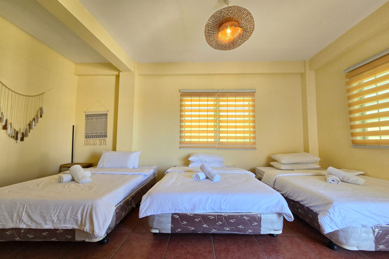 Bedroom 2, Surfside hostel LU Surftown, San Juan