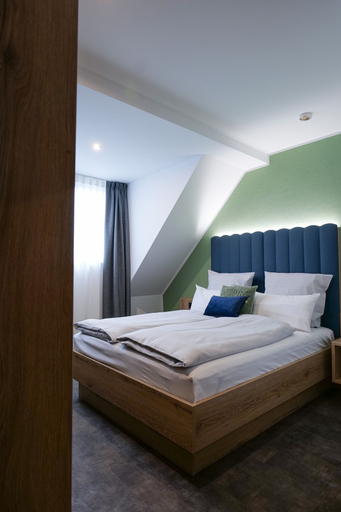 Bedroom 2, Reos Hotel Isny, Ravensburg
