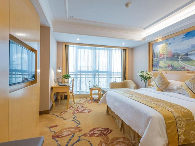 Bedroom 1, Vienna Hotel Guangxi Nanning Nanhu Park Minzu Square Metro Station, Nanning
