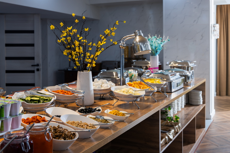 Food & Drinks 5, Grand Aiser, Almaty