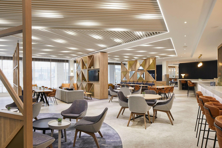 Food & Drinks 5, Courtyard By Marriott London City Airport, London