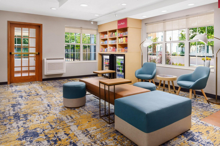 Public Area 2, Towneplace Suites By Marriott Horsham, Montgomery