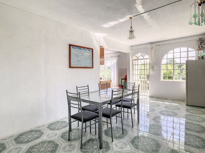 Living area 3, Appartement privatif ou location de chambres - Villa Lotus Paradise
