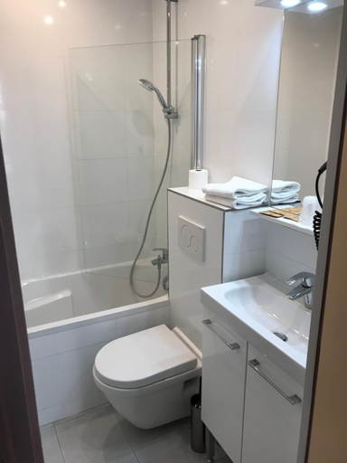 Bathroom 3, Hotel Flor Rivoli, Paris