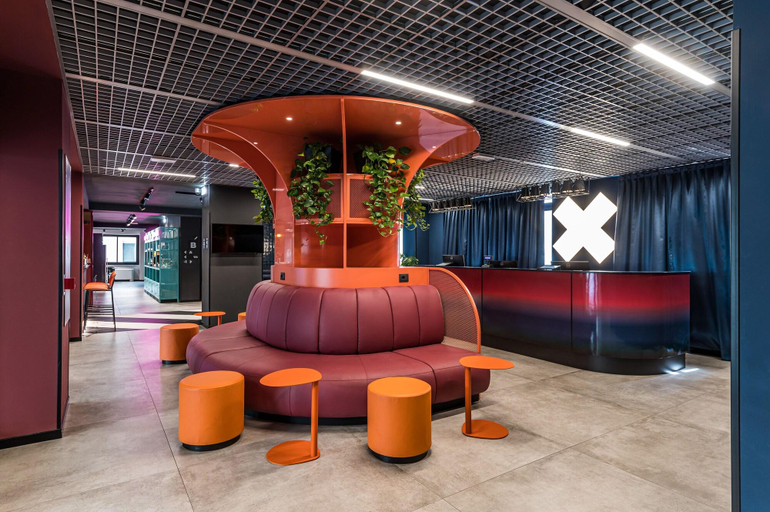 Public Area 3, CX Turin Marconi, Torino