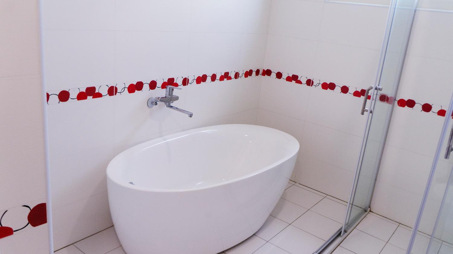 Bathroom 3, pisces, Pingtung