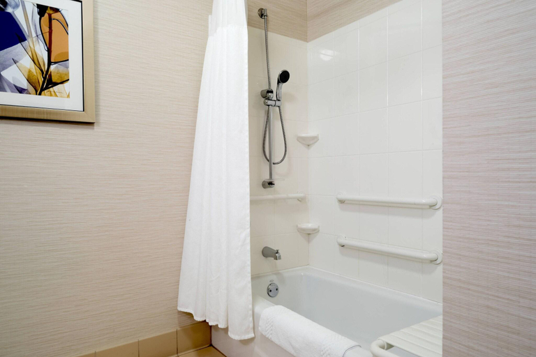 Bathroom 4, Fairfield Inn And Suites By Marriott State College, Centre