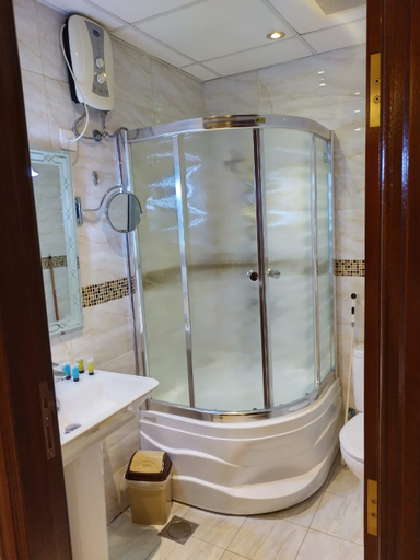 Bathroom, Golden New Heraa, Jeddah