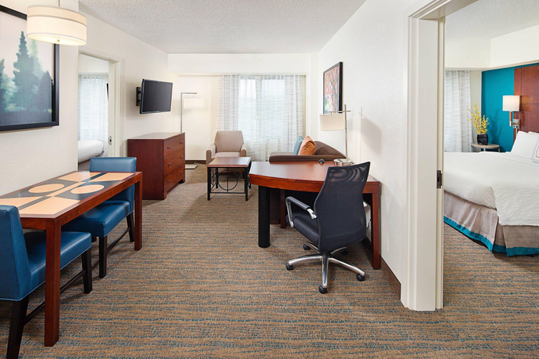 Bedroom 3, Residence Inn By Marriott Bellevue Downtown, King