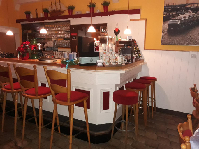 Food & Drinks 3, Rathausschenke Munstermaifeld, Mayen-Koblenz