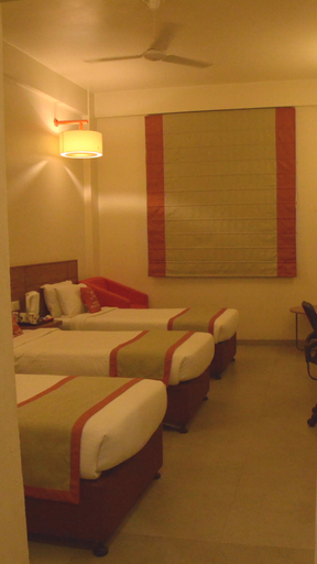 Bedroom 3, Polo Max Jabalpur, Kolkata