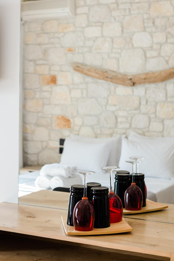 Others 4, Vrachos Lofts, Central Macedonia
