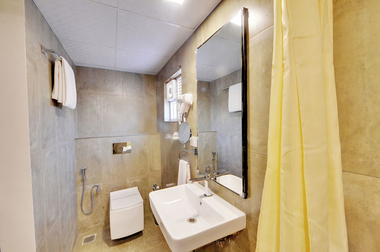 Bathroom 5, The Lavender Hotel, Bangalore