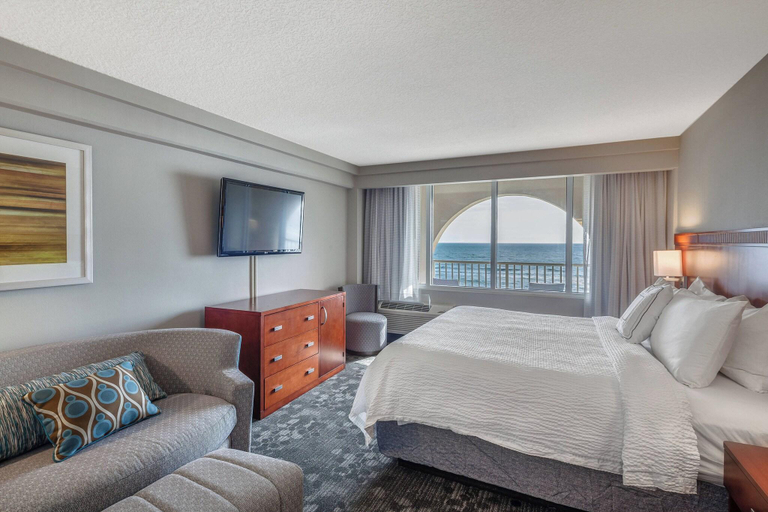 Bedroom 3, Courtyard by Marriott Jacksonville Beach Oceanfron, Duval
