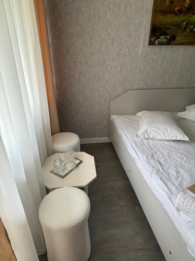 Bedroom 5, Legacy Hotel, Tuzla