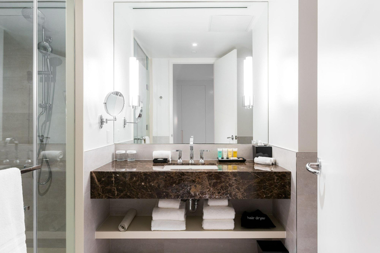 Bathroom 5, The Sutton Place Hotel Toronto, Toronto