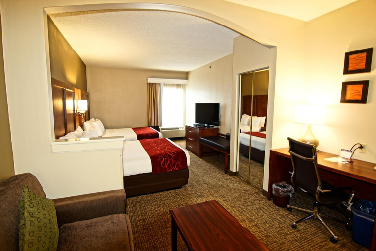Bedroom 3, Comfort Suites Near University, Middlesex
