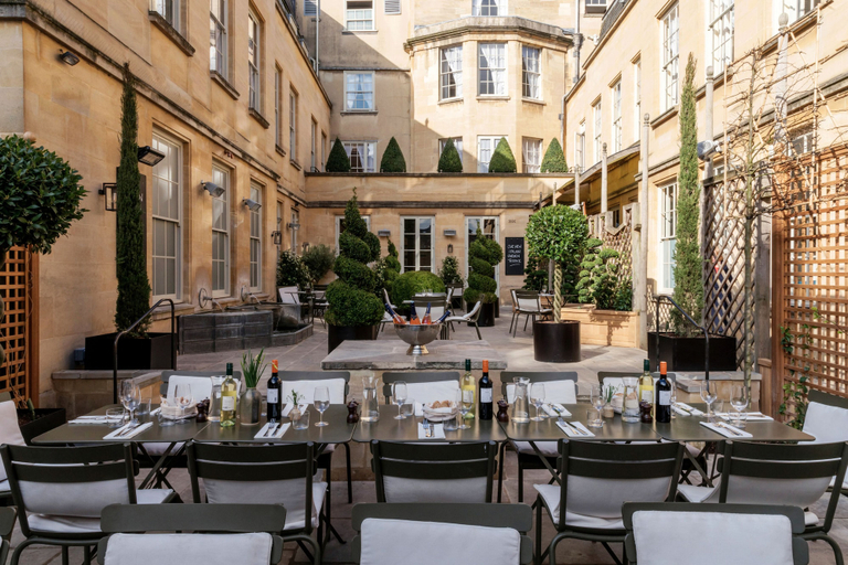 Food & Drinks 5, Old Bank Hotel, Oxfordshire