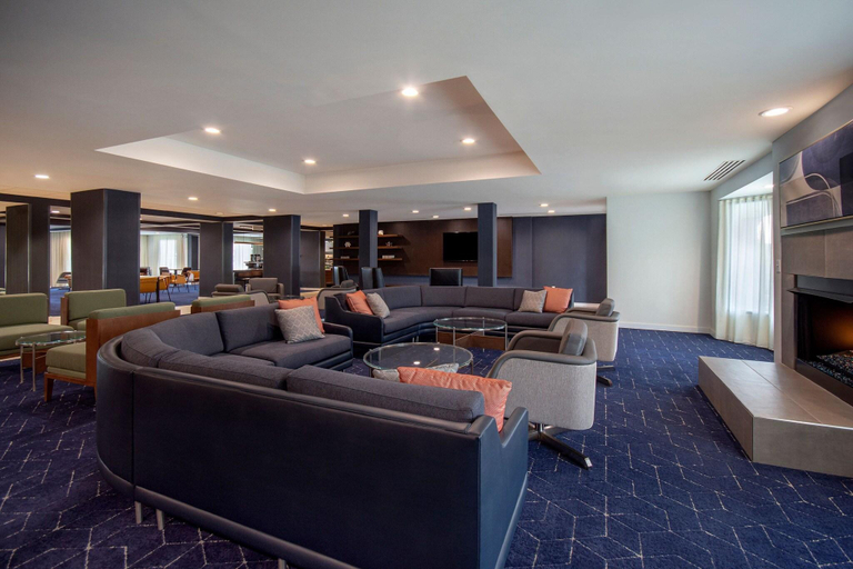 Public Area 3, Courtyard by Marriott Cincinnati Airport, Boone
